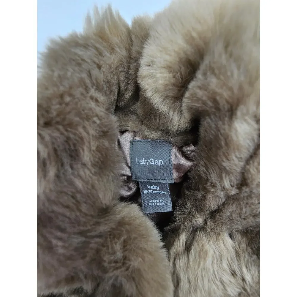 2 Gap Girl's Brown and Ivory Faux Fur Fancy Vests